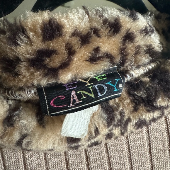 Vintage Cheetah/Leopard Fur Trim sweater - Picture 4 of 4